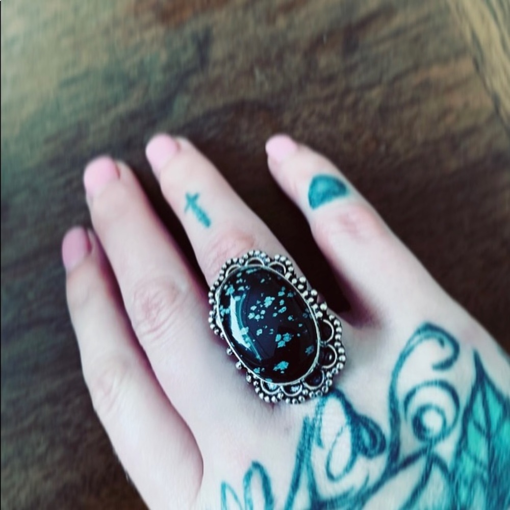 Statement ring size 7